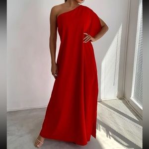 One shoulder split thigh maxi dress